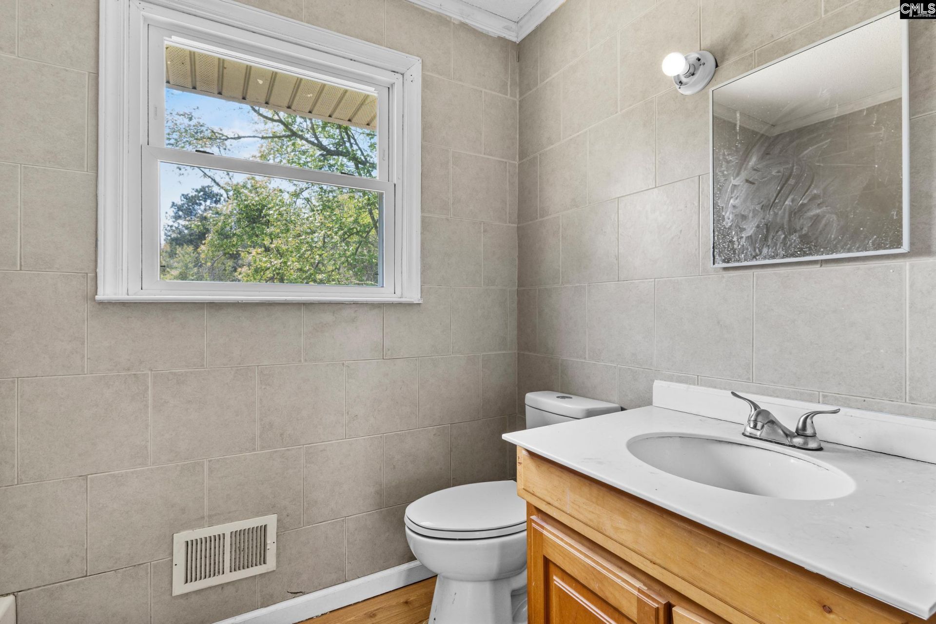 1006 Plowden Mill Road Photo 9