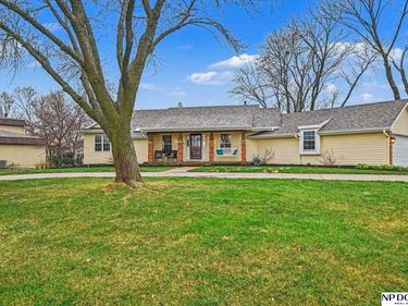 104 Ginger Cove Road, Valley, NE 68064