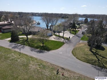 104 Ginger Cove Road, Valley, NE 68064