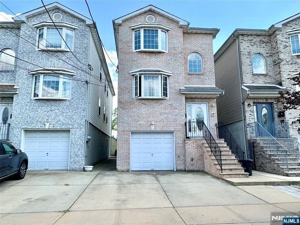 717 JERSEY Street 2, HARRISON, NJ 07029