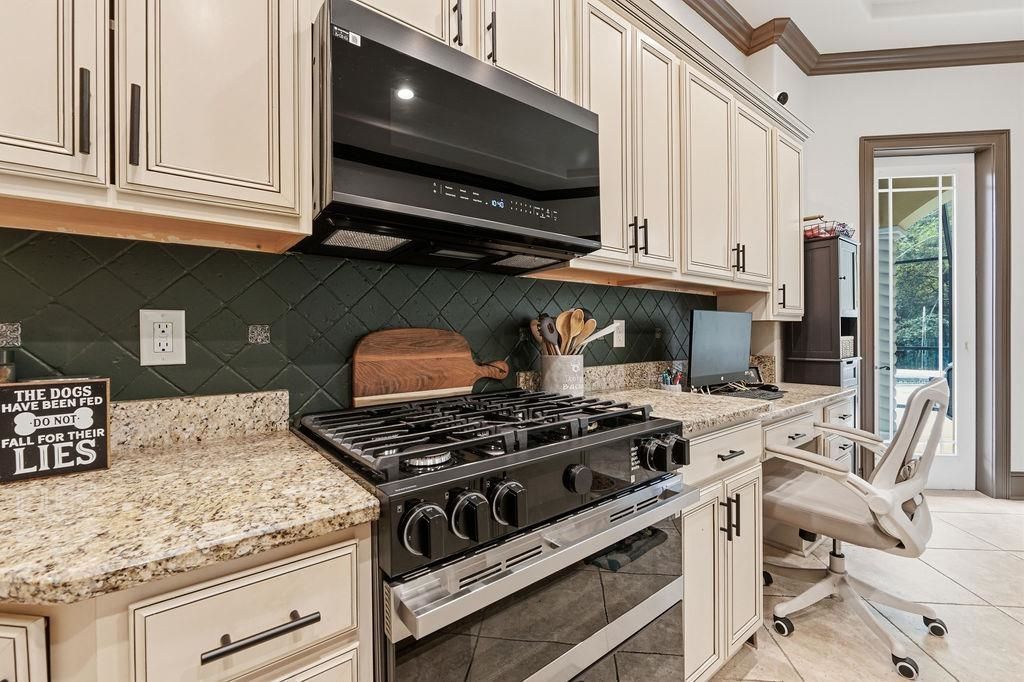 2060 Timmerman Rd.  Photo 22