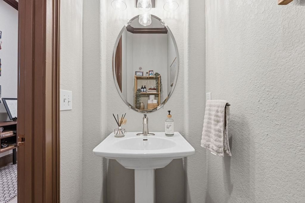 2060 Timmerman Rd.  Photo 35