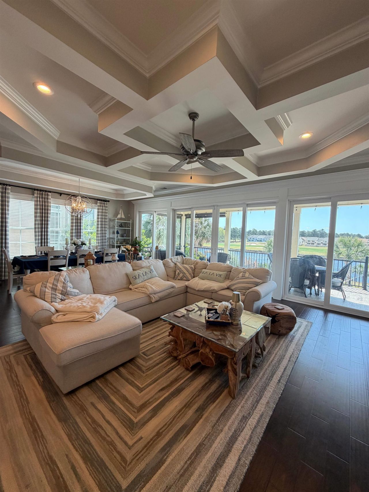 332 West Palms Dr.  Photo 9