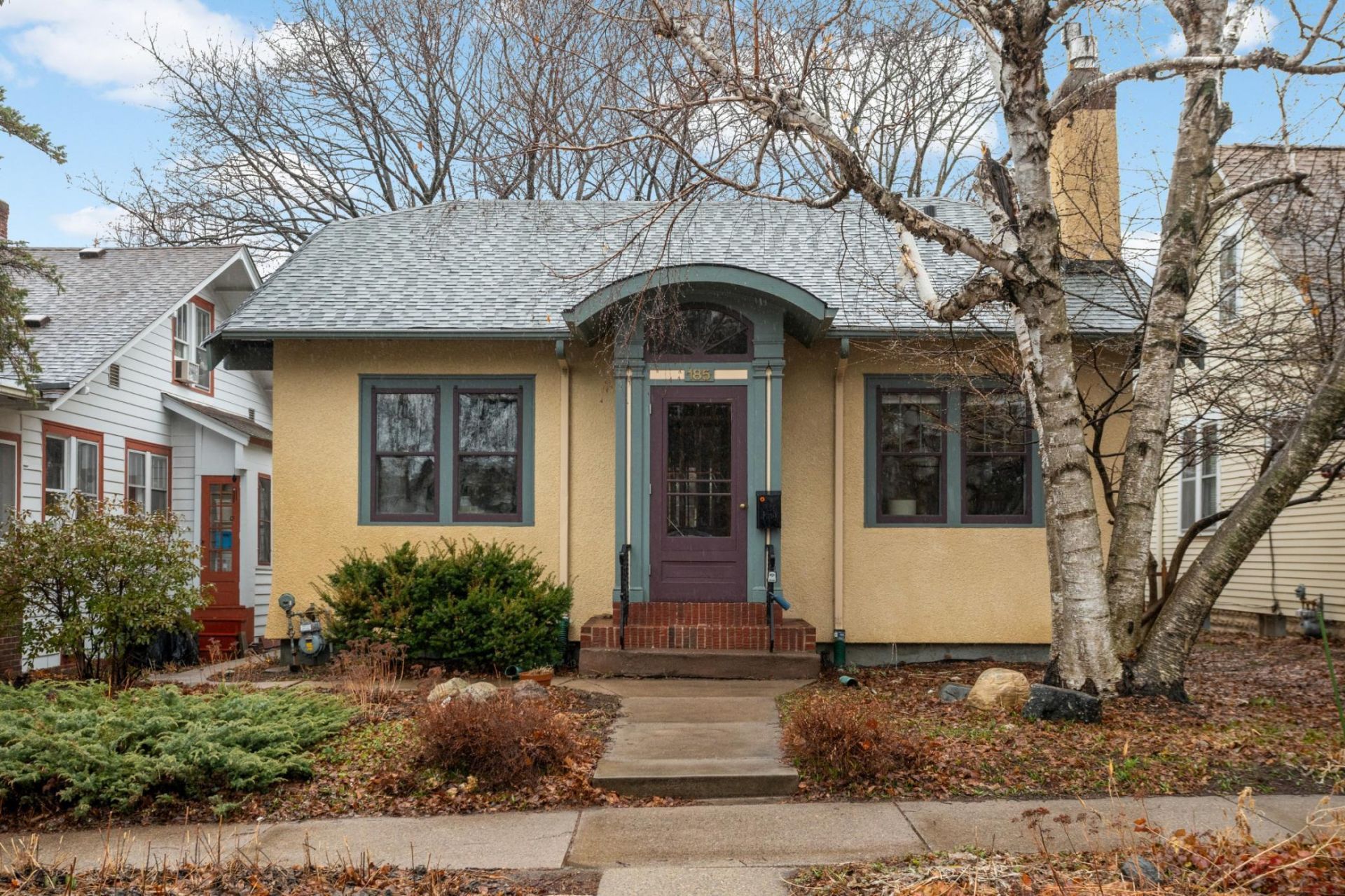 185 Exeter Place Saint Paul, MN 55104