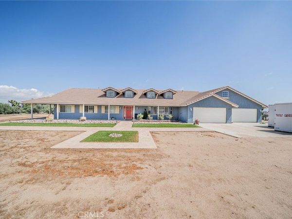 10636 Larch, Oak Hills, CA 92344