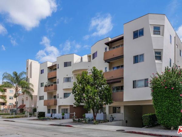 5016 Bakman Avenue , Unit 401, North Hollywood, CA 91601