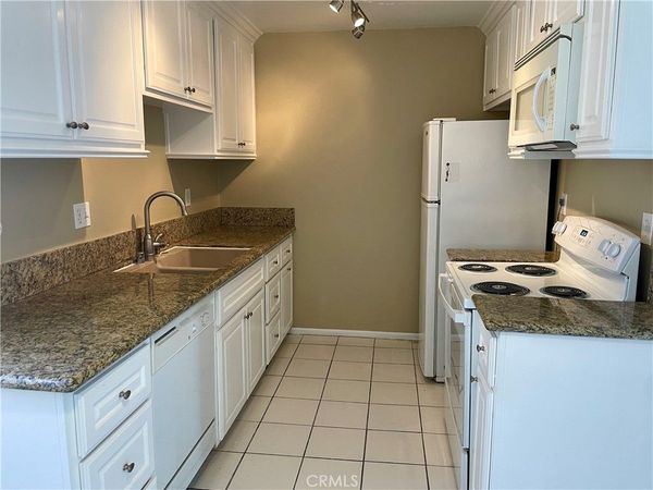 1000 W Macarthur Boulevard, Unit 87, Santa Ana, CA 92707