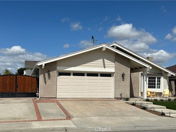 936 Jasmine , Costa Mesa, CA 92626