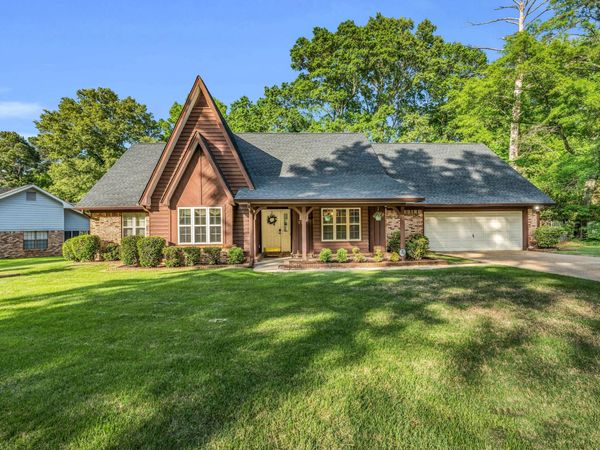 47 Little John, Columbus, MS 39705