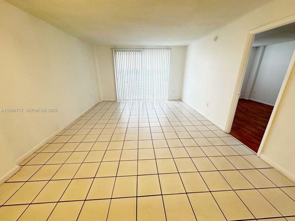 15600 NW 7th Ave , Unit 606, Miami, FL 33169