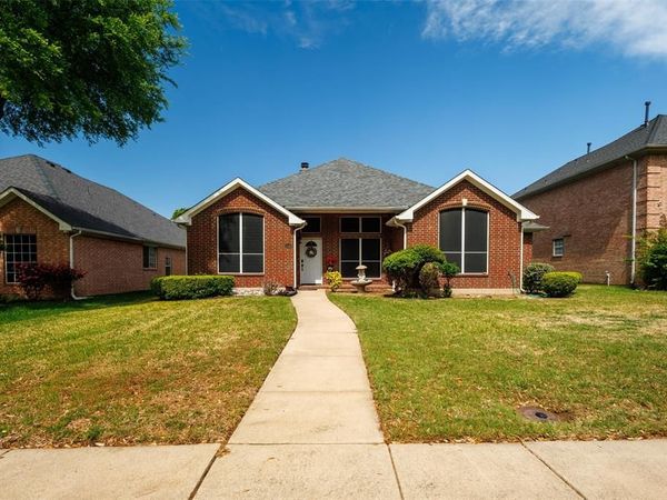 1403 Dutchman Drive, DeSoto, TX 75115