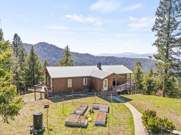 1295 Mingo Mountain Rd, Kettle Falls, WA 99141