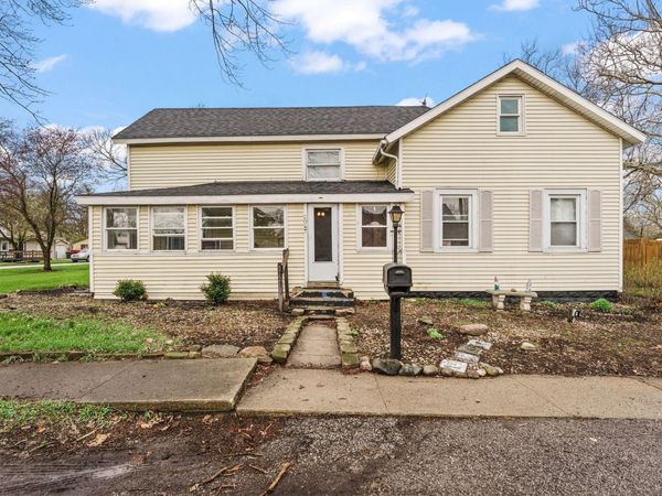 204 S 1st Street, Kentland, IN 47951