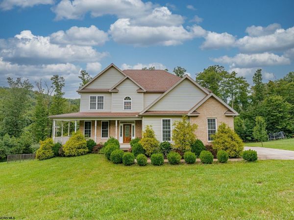 206 Van Tassel Court, Morgantown, WV 26508