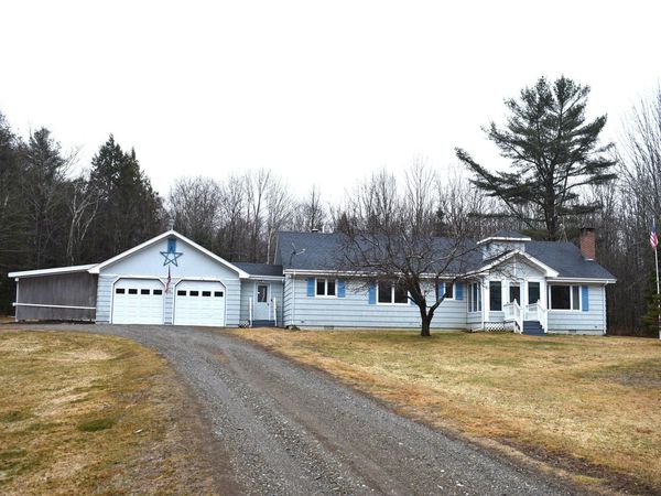 100 N Searsport Road, Searsport, ME 04974