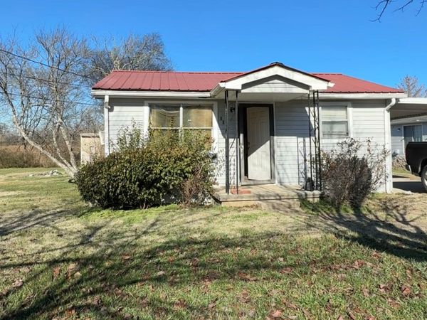 698 Demoss St , Gallatin, TN 37066