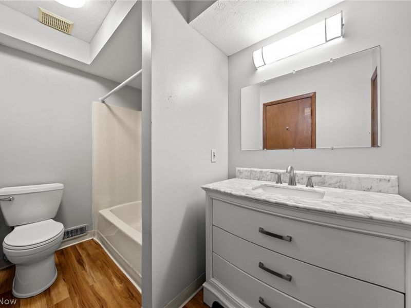 1653 Southbend Drive, Rocky River, OH 44116 Photo 17