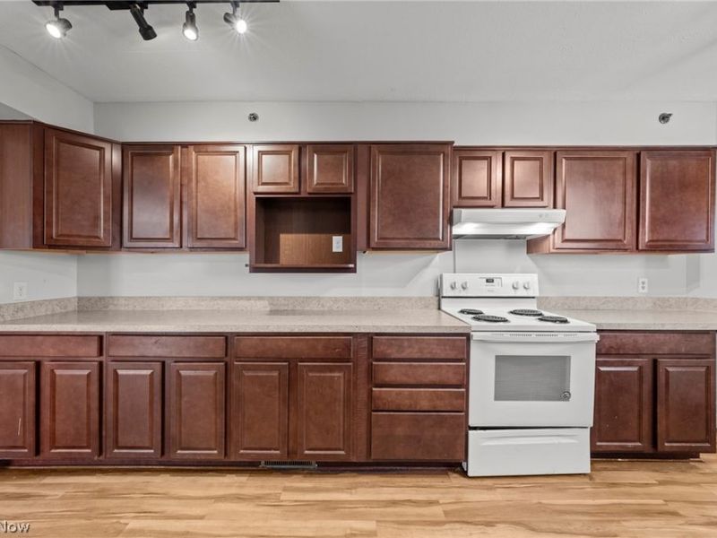 1653 Southbend Drive, Rocky River, OH 44116 Photo 6