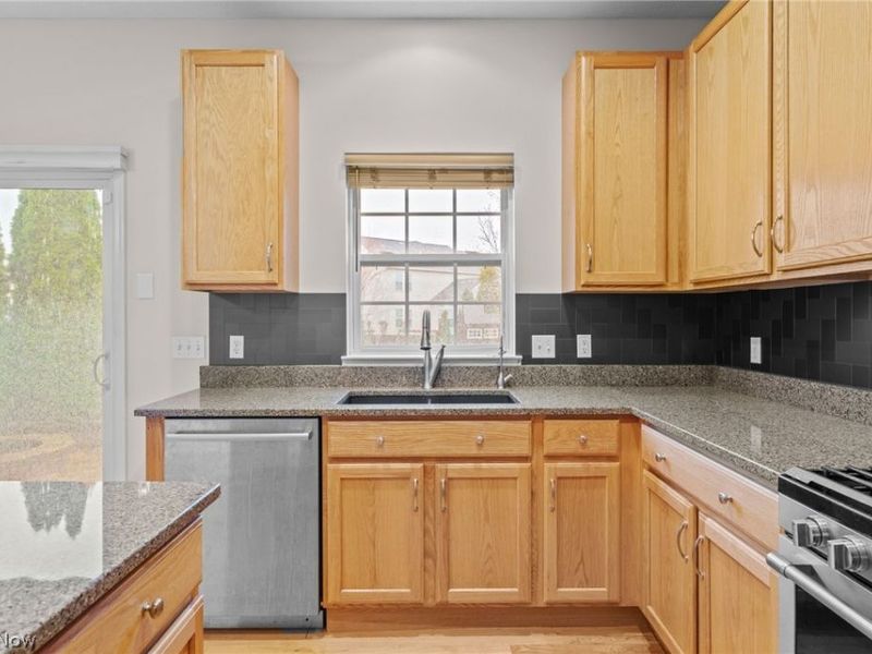 159 Stone Ridge Way, Berea, OH 44017 Photo 18