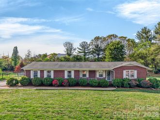 821 Woods Drive Statesville, NC 28677