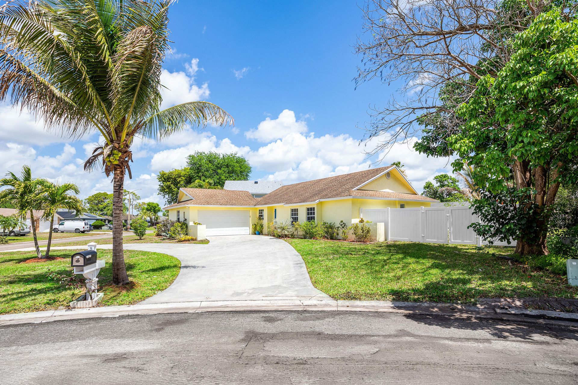 246 Natchez Court, Royal Palm Beach, FL 33411 Photo