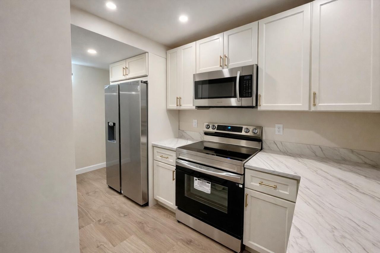 311 E Ocean Avenue, Unit 205, Lantana, FL 33462 Photo