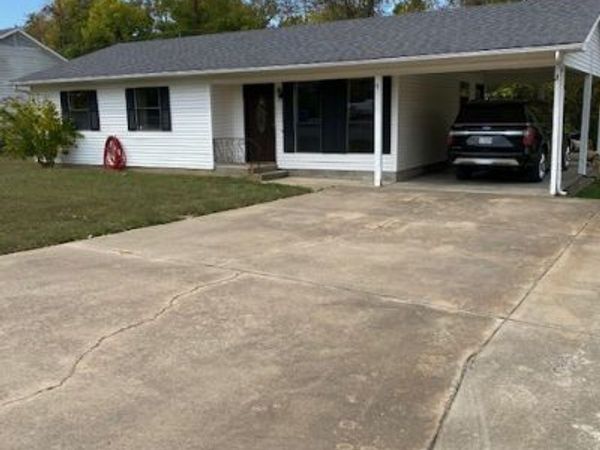 803 4th Avenue , Gravette, AR 72736