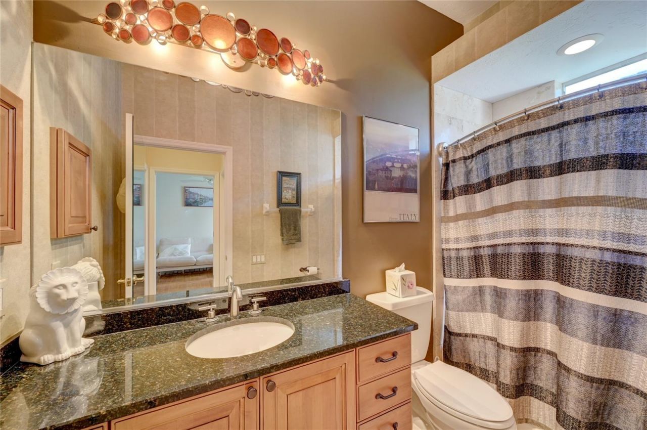 7825 Wilton Crescent Circle , University Park, FL 34201 Photo