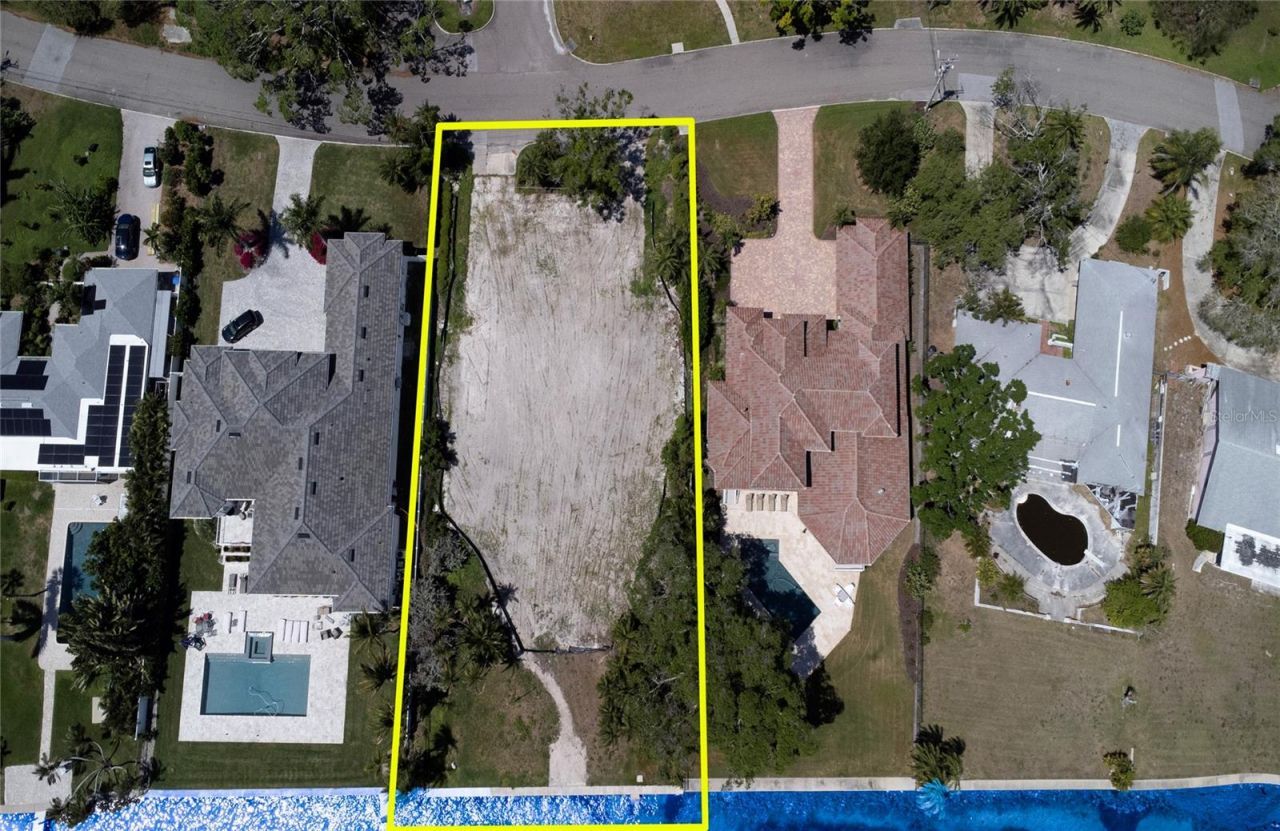 5926 Bahama Shores Drive S, Saint Petersburg, FL 33705 Photo