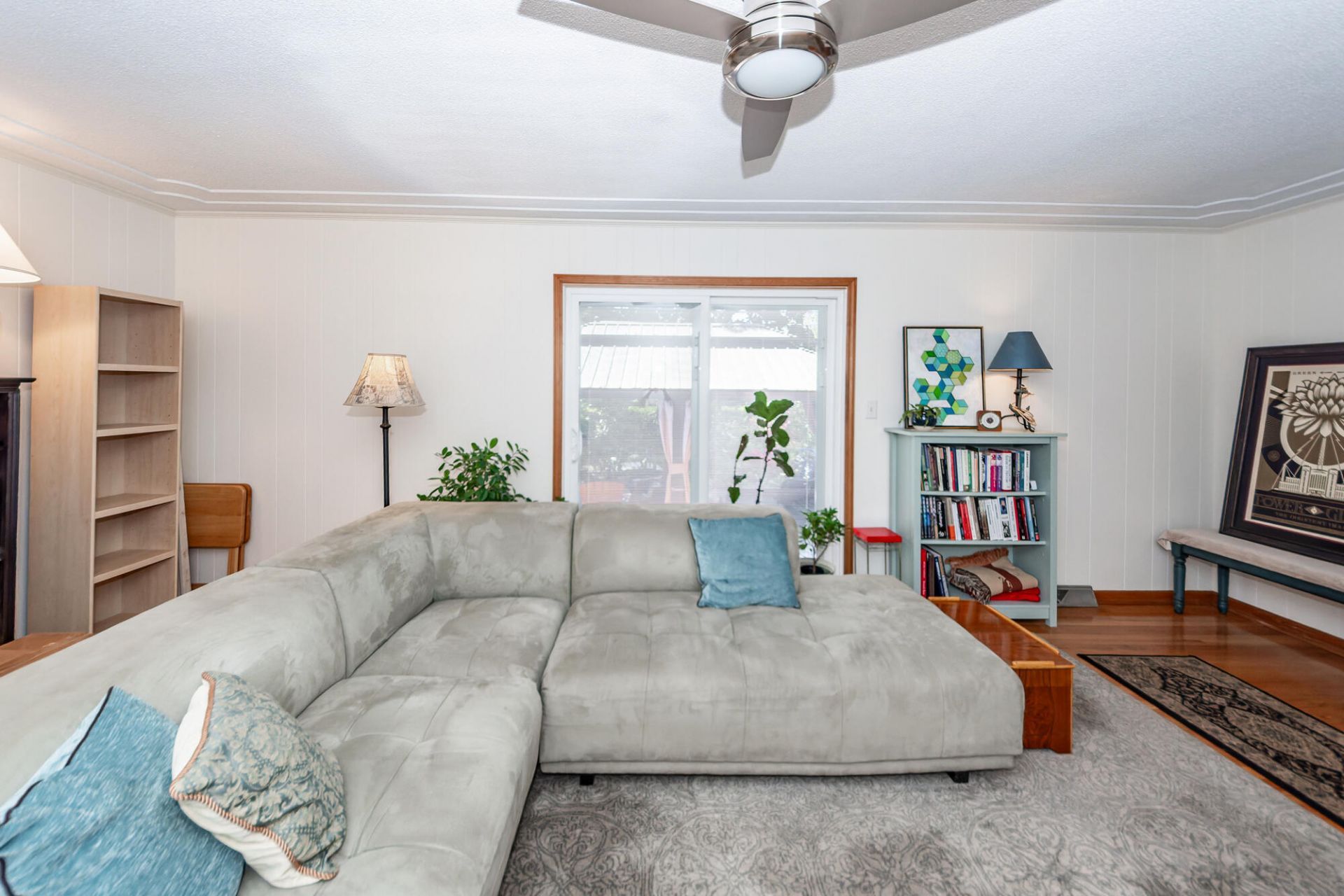 5321 Chantilly Lane Photo 10