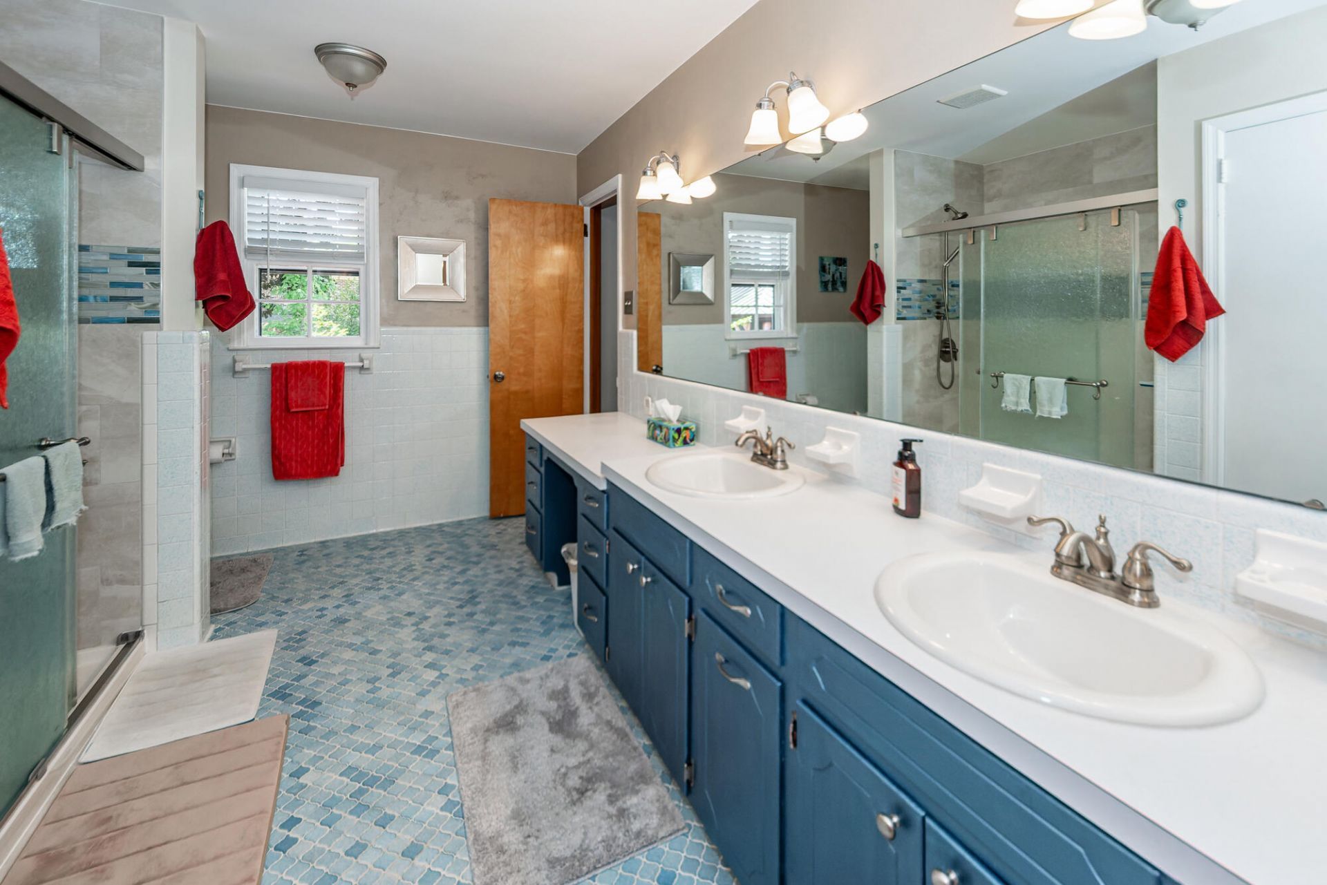 5321 Chantilly Lane Photo 22