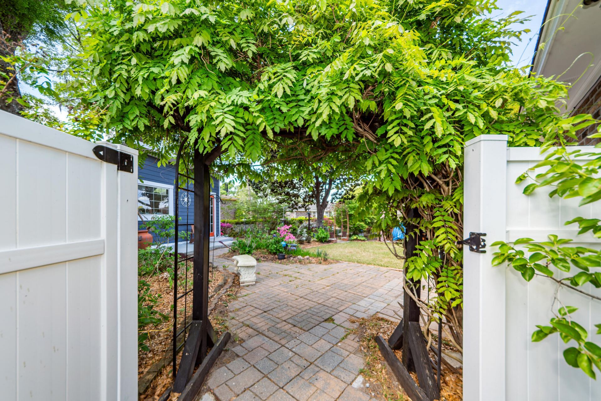 5321 Chantilly Lane Photo 30