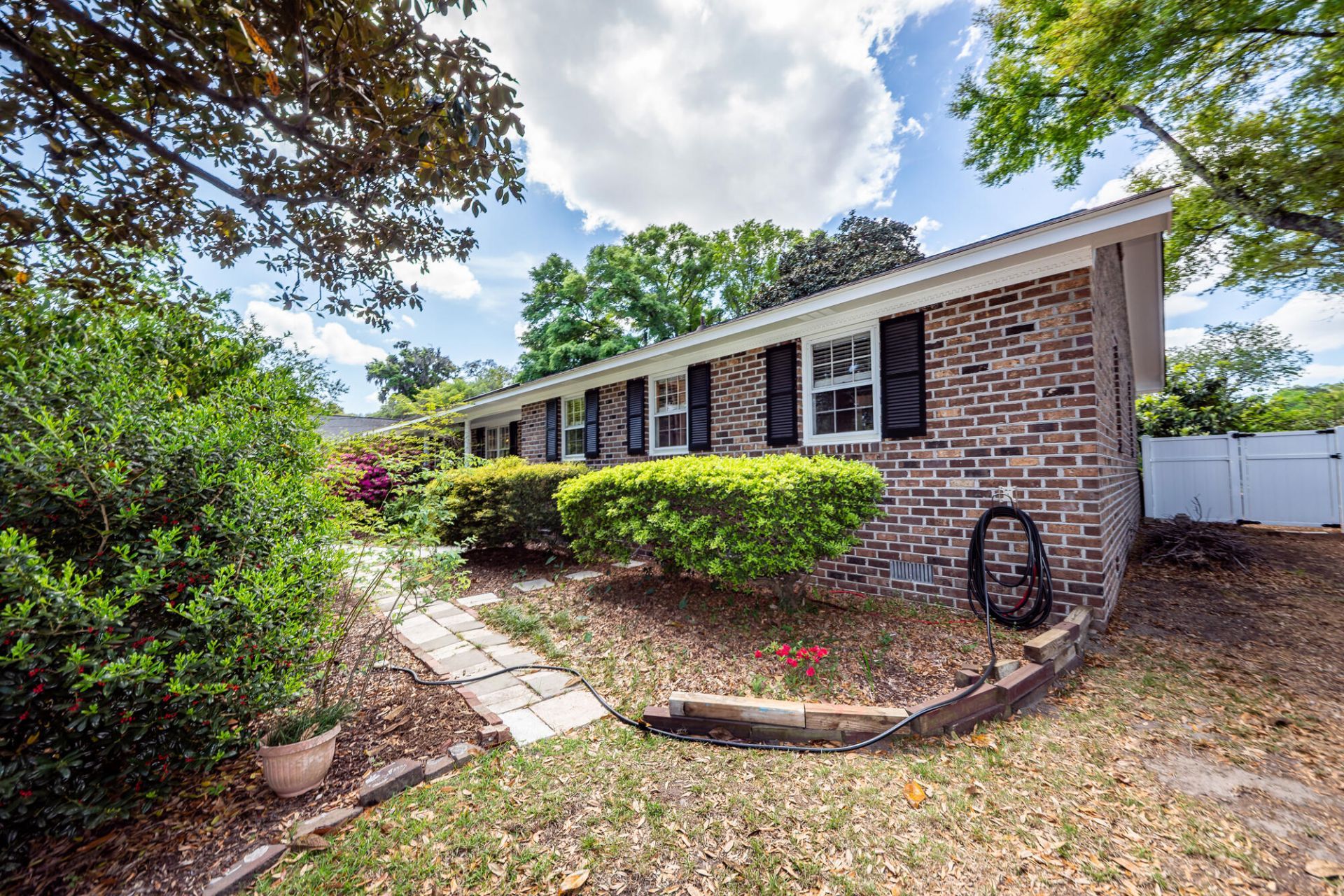 5321 Chantilly Lane Photo 35