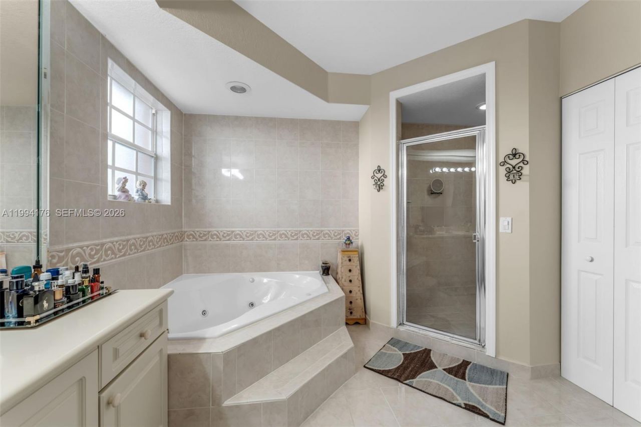 6502 SW 157th Ct , Miami, FL 33193 Photo