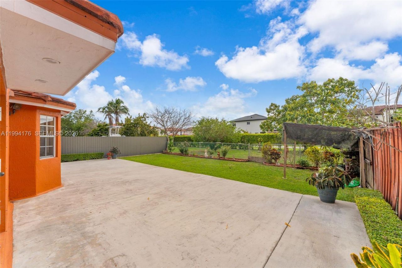 6502 SW 157th Ct , Miami, FL 33193 Photo