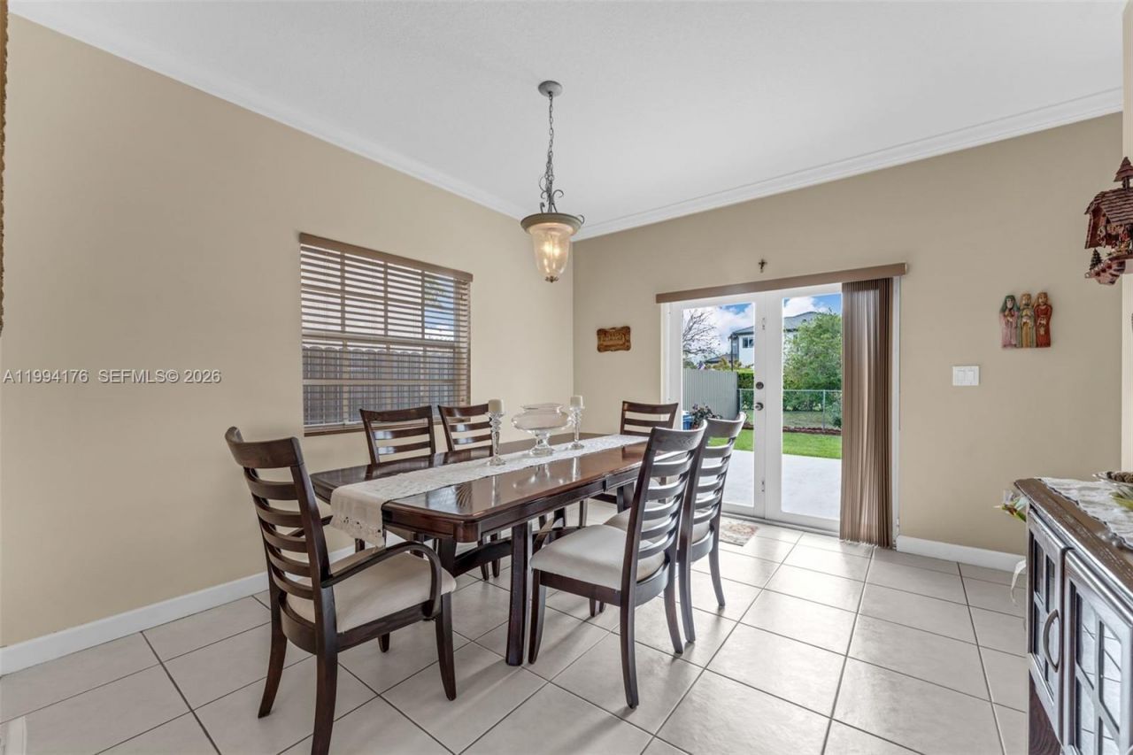 6502 SW 157th Ct , Miami, FL 33193 Photo