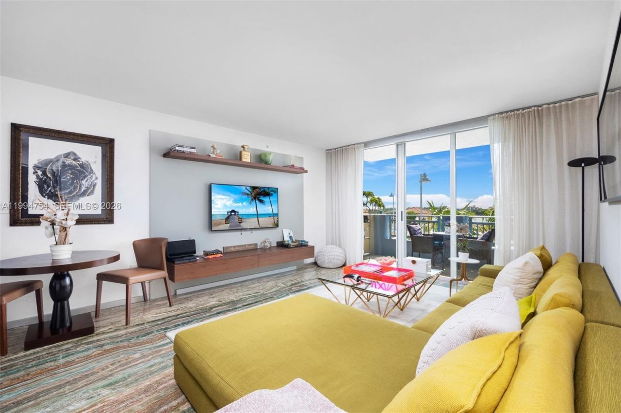 90 Alton Rd, Unit 704, Miami Beach, FL 33139 Photo