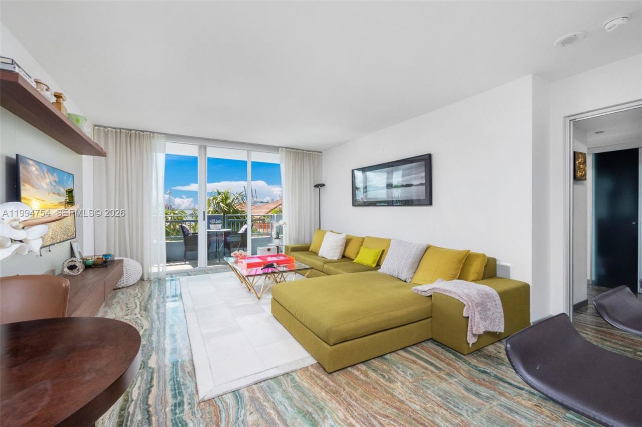 90 Alton Rd, Unit 704, Miami Beach, FL 33139 Photo