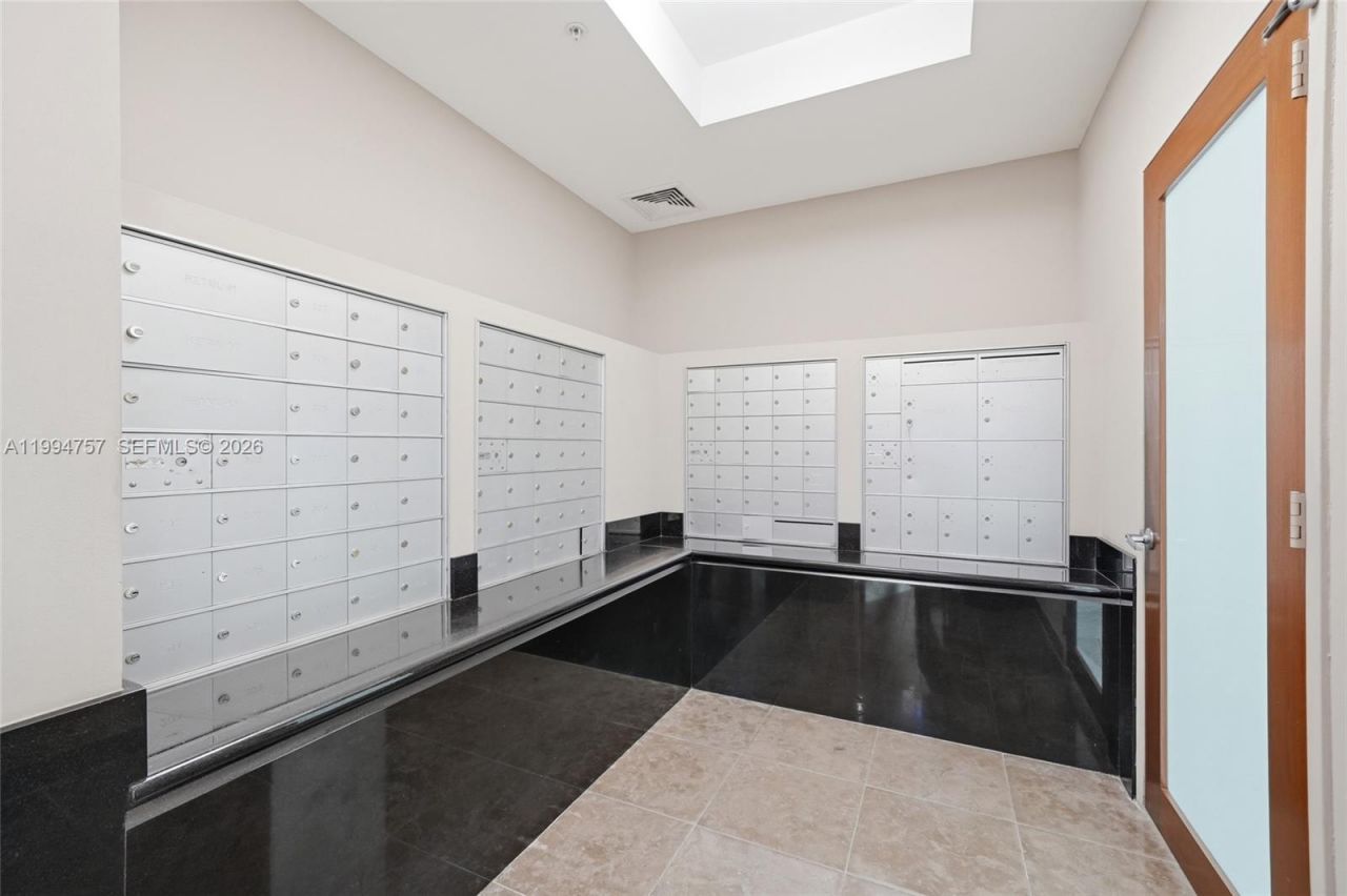 3180 SW 22nd Ter, Unit 804, Miami, FL 33145 Photo