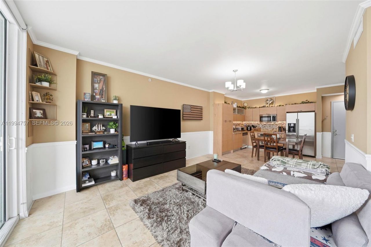 3180 SW 22nd Ter, Unit 804, Miami, FL 33145 Photo