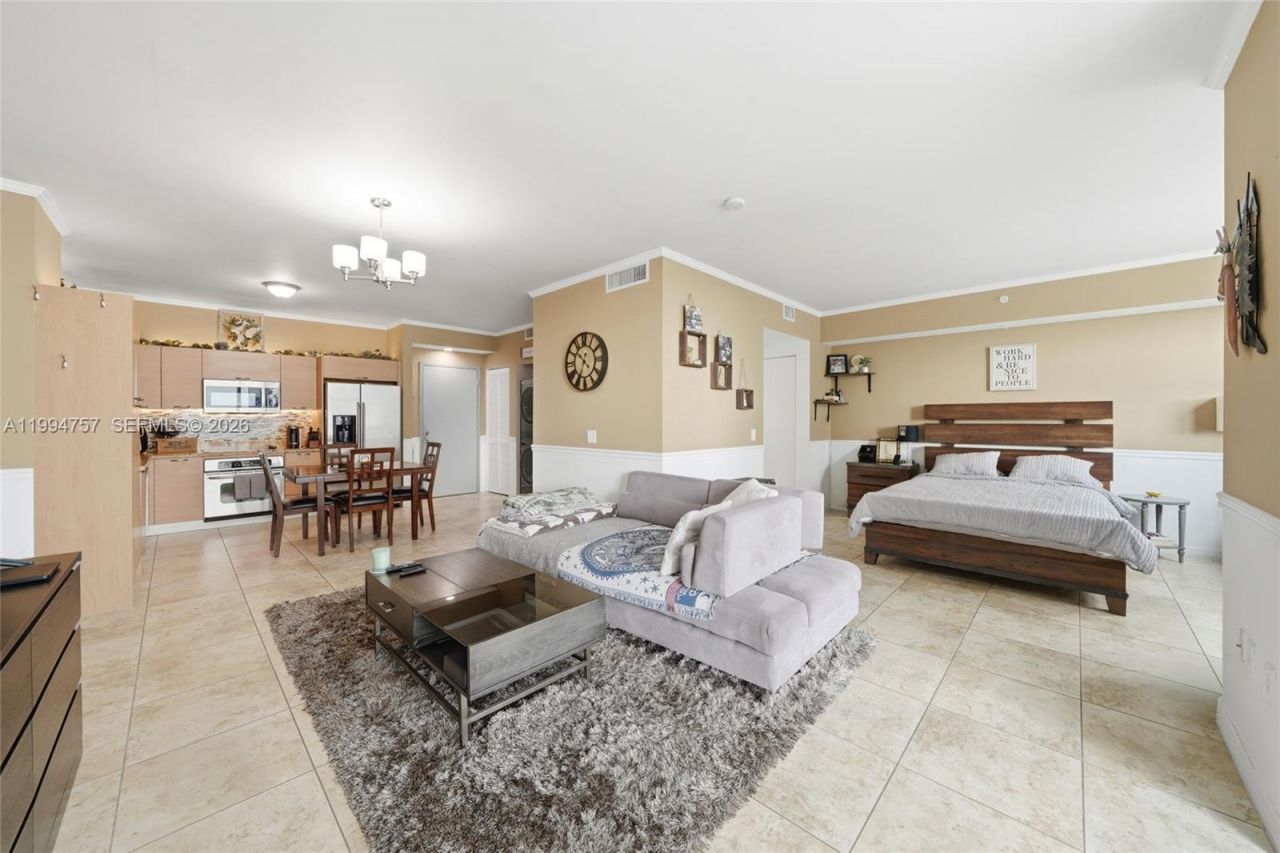 3180 SW 22nd Ter, Unit 804, Miami, FL 33145 Photo