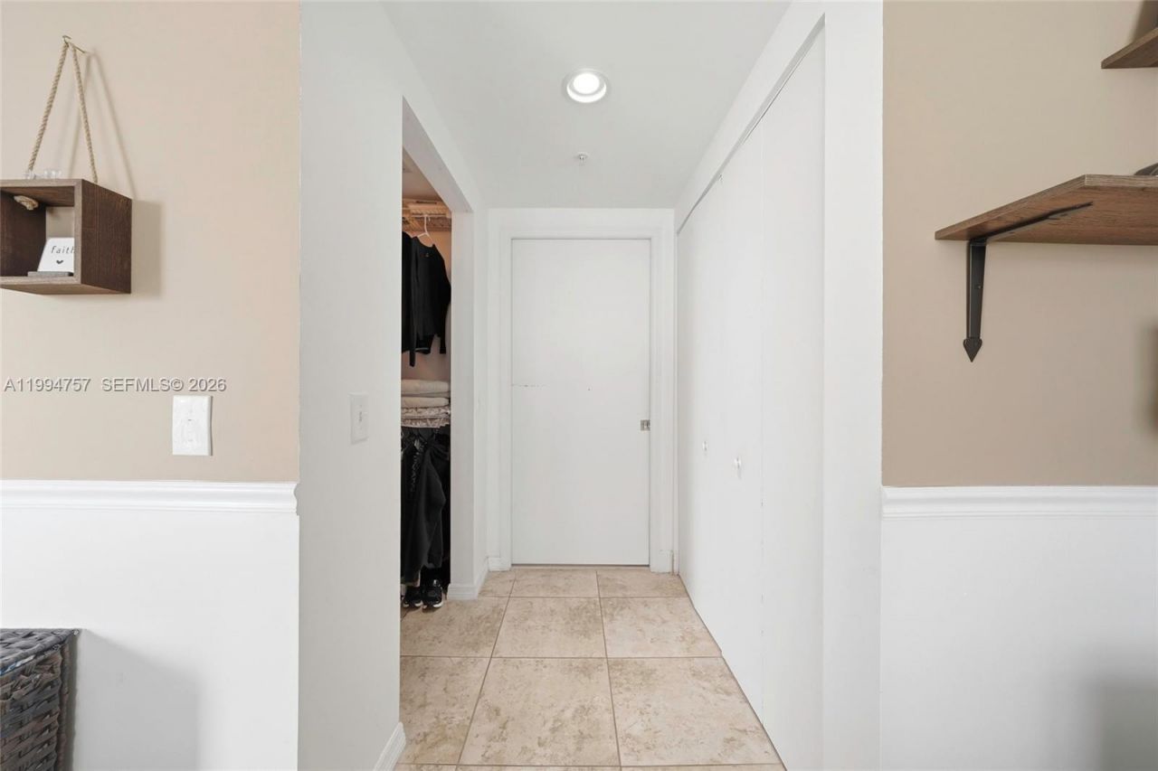 3180 SW 22nd Ter, Unit 804, Miami, FL 33145 Photo