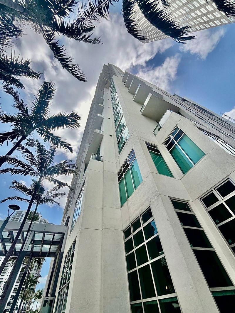 300 S Biscayne Blvd, Unit T-2012, Miami, FL 33131 Photo