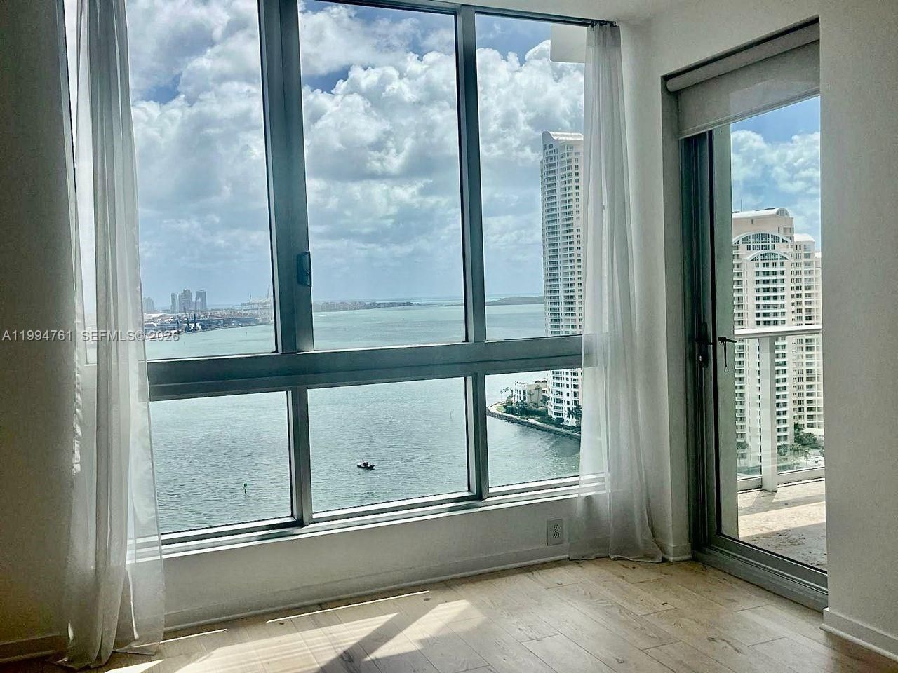 300 S Biscayne Blvd, Unit T-2012, Miami, FL 33131 Photo