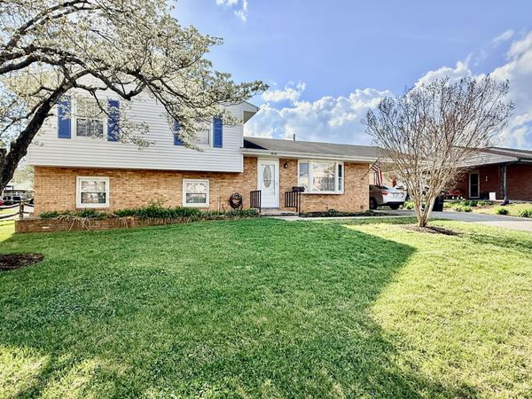 5838 Sierra DR NW, Roanoke, VA 24012