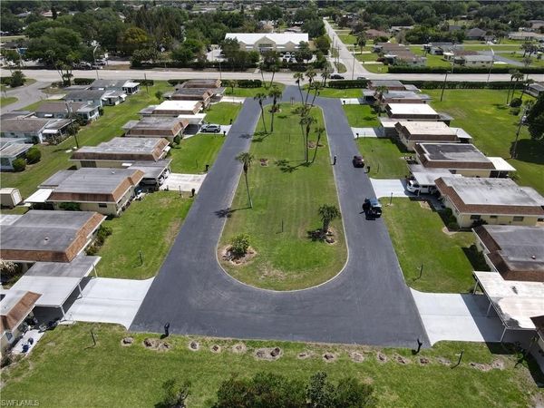 2210 Gardenia WAY , LEHIGH ACRES, FL 33936