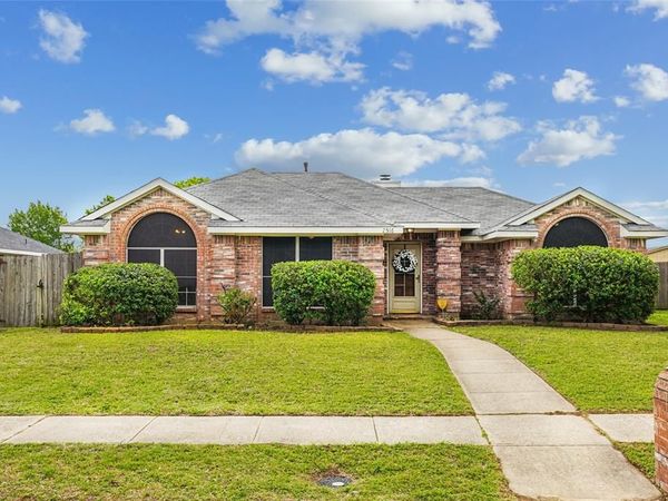 2516 Buck Drive, Mesquite, TX 75181