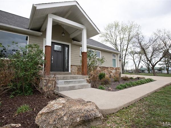 900 E Grand Avenue , Cuba, MO 65453