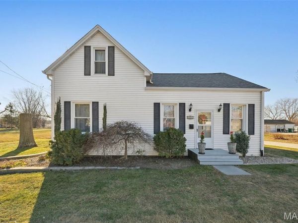 312 E Madison Street , Millstadt, IL 62260