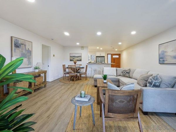 8860 Villa La Jolla Drive, Unit 217, La Jolla, CA 92037
